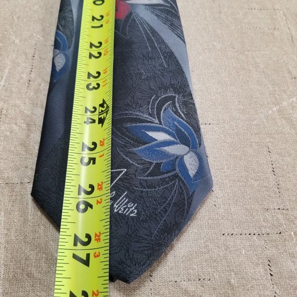 Men Neck Tie John Weitz Black Floral Logo Made in USA 3.75" Wide by 54" Long - Picture 8 of 11